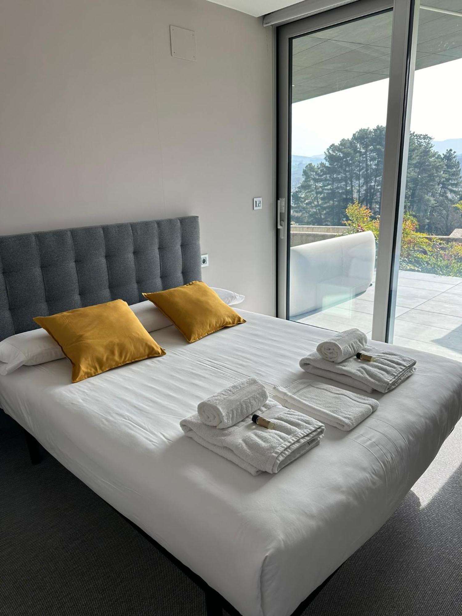 Tres Prismas Exclusive Villa Sarria Ngoại thất bức ảnh