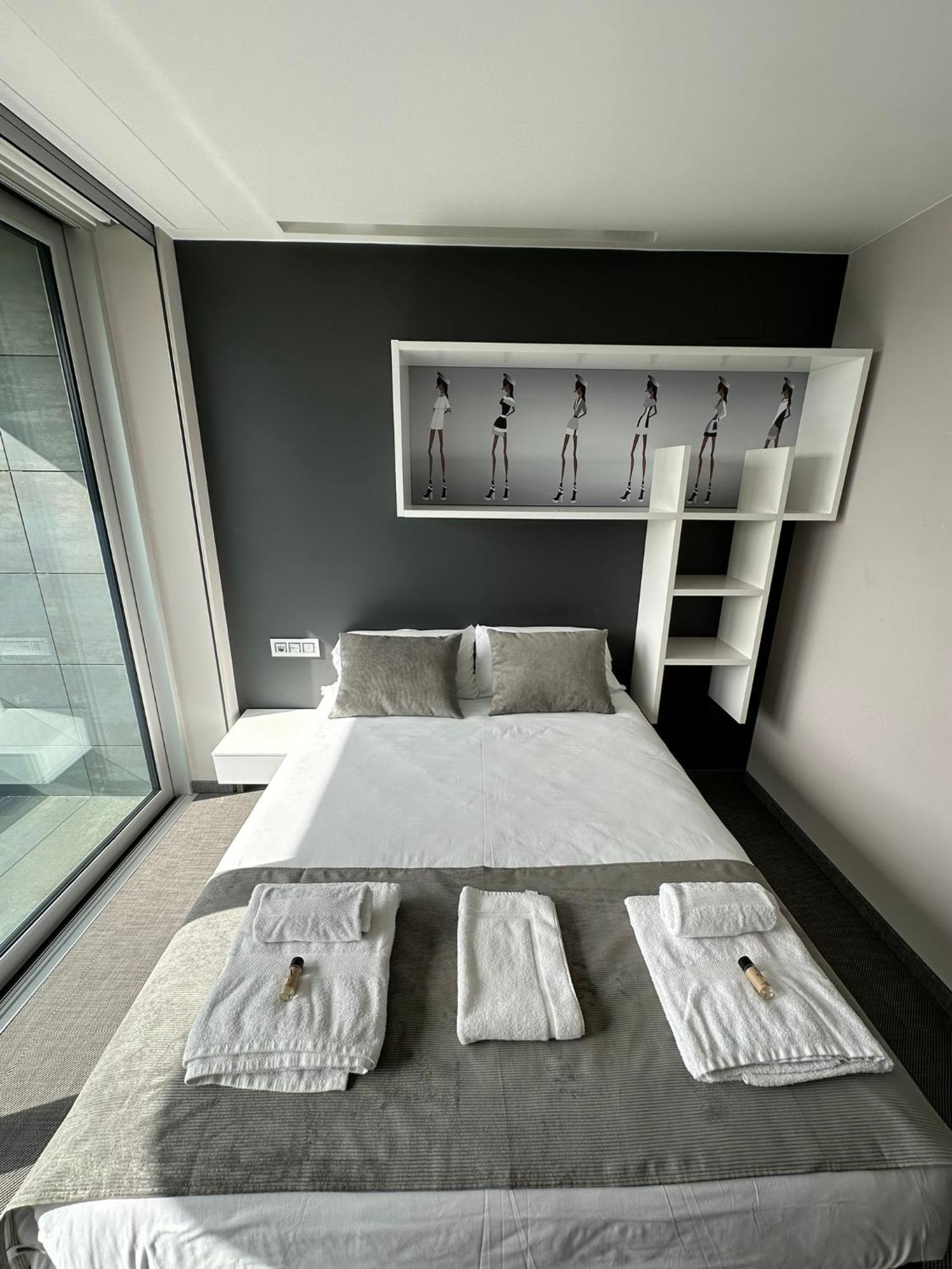 Tres Prismas Exclusive Villa Sarria Ngoại thất bức ảnh